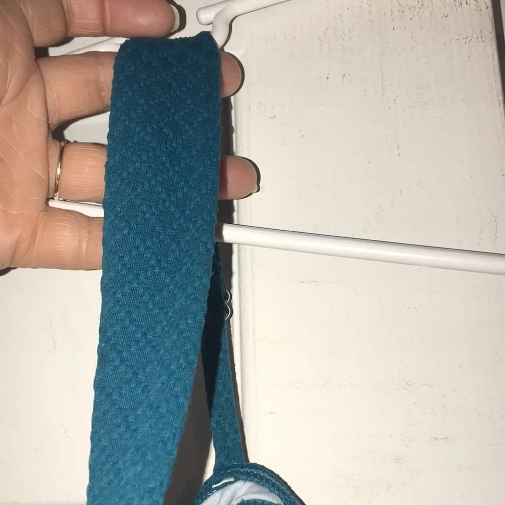NWOT Teal Women's Bikini Top